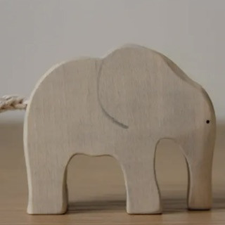 Juharka elefánt bébi